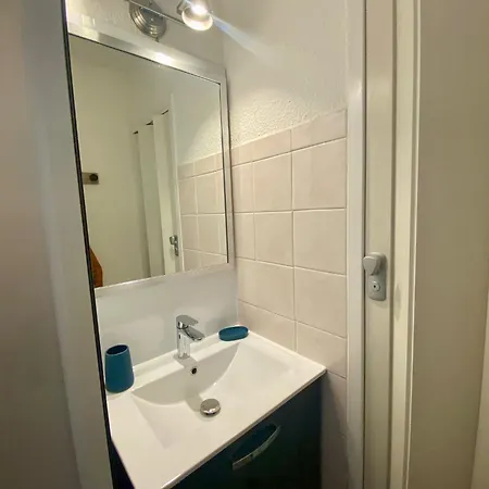 דירה A ! נרבון